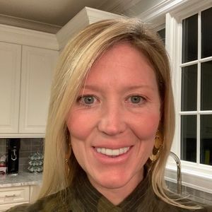 Meet your Posher, Milana